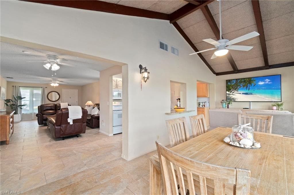 1037 Forest Lakes Dr 8d, Naples, FL 34105-7