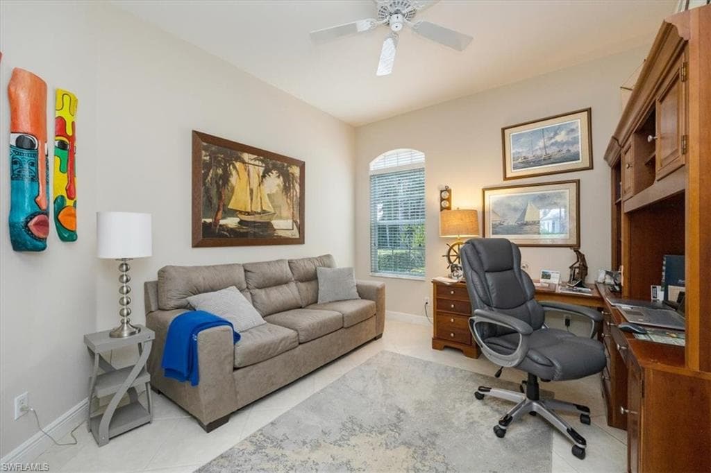 913 Vistana Cir 7, Naples, FL 34119-12