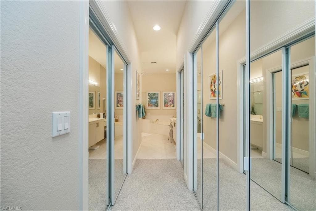 913 Vistana Cir 7, Naples, FL 34119-17