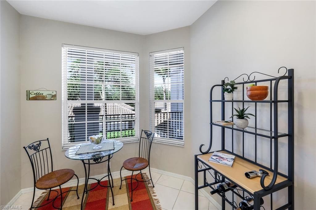 8247 Parkstone Pl 205, Naples, FL 34120-13