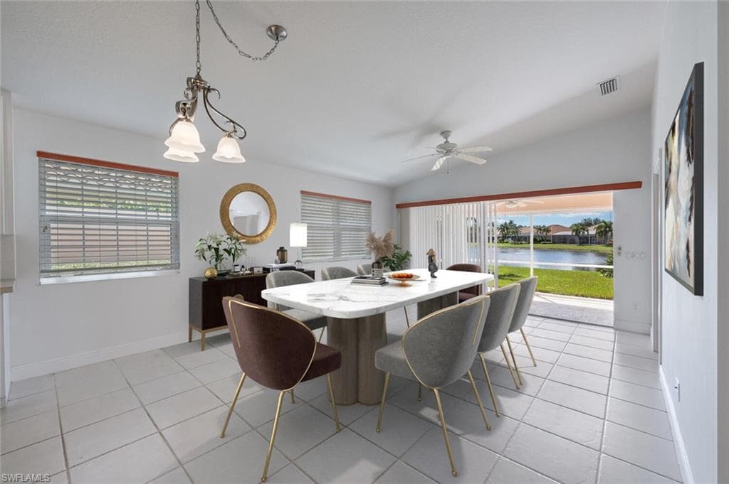 4231 Redonda Ln, Naples, FL 34119-8