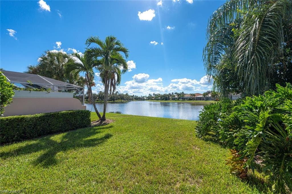 4231 Redonda Ln, Naples, FL 34119-18