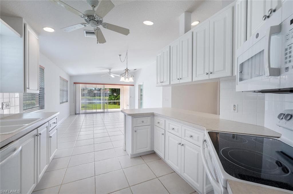 4231 Redonda Ln, Naples, FL 34119-6