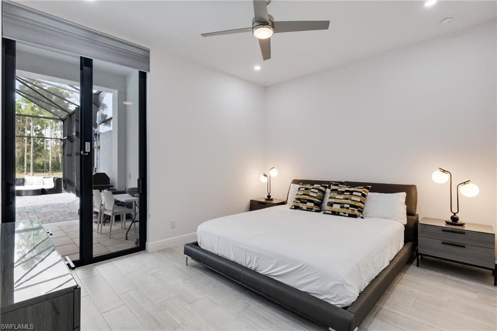 6423 Livingston Woods Ln, Naples, FL 34109-7