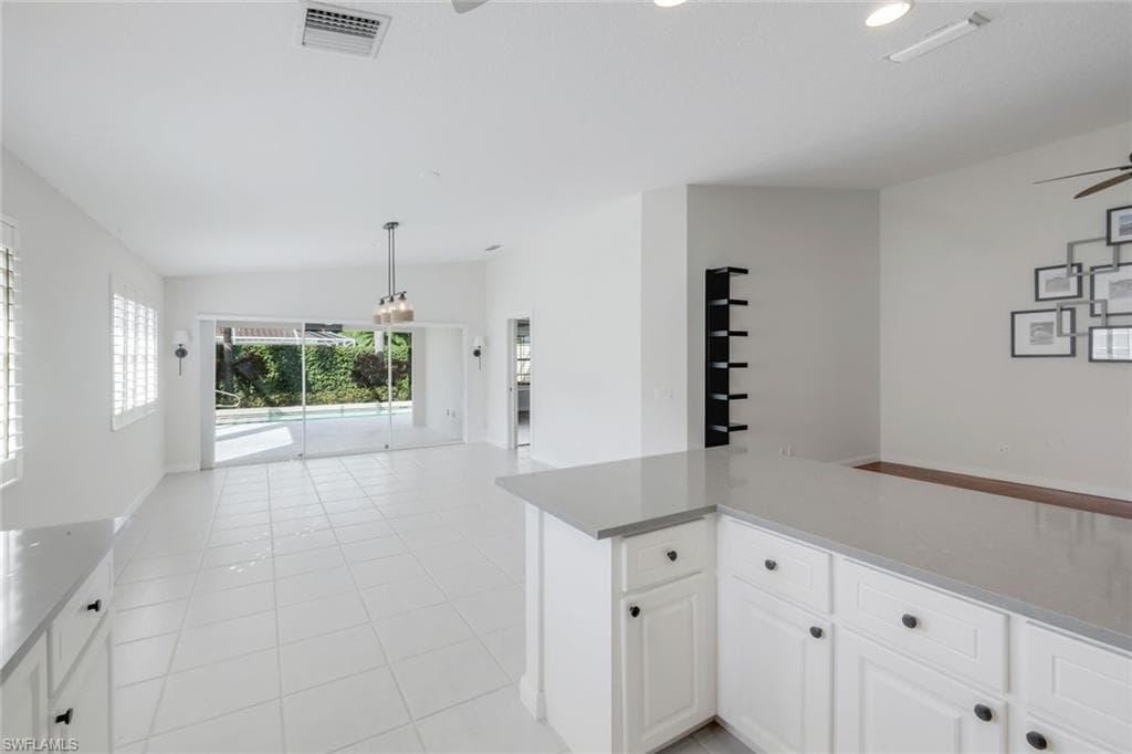 4155 Saint George Ln, Naples, FL 34119-8