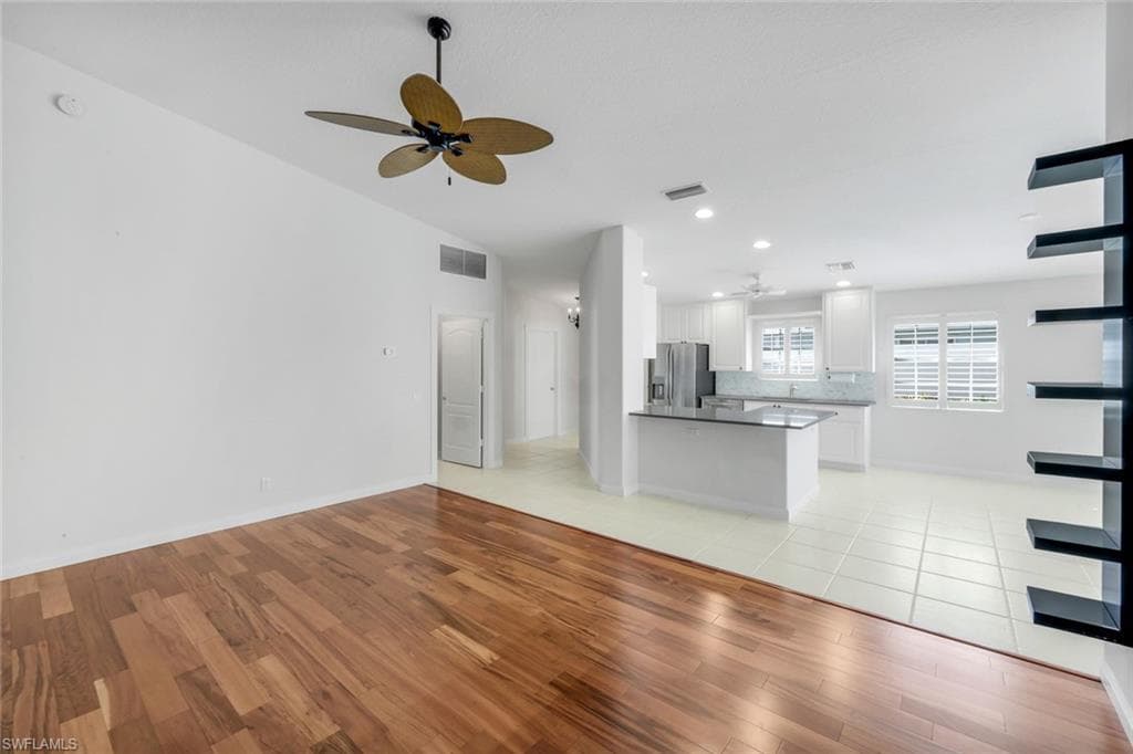 4155 Saint George Ln, Naples, FL 34119-10