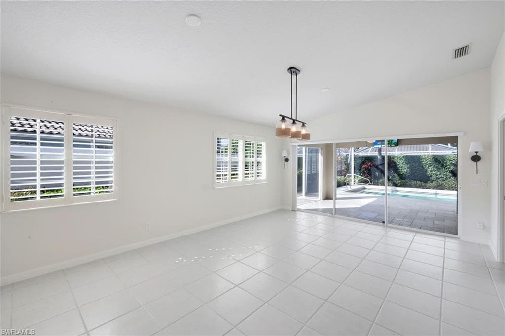 4155 Saint George Ln, Naples, FL 34119-15