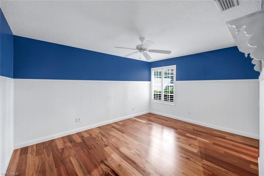 4155 Saint George Ln, Naples, FL 34119-21