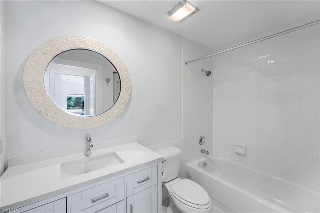 4155 Saint George Ln, Naples, FL 34119-22