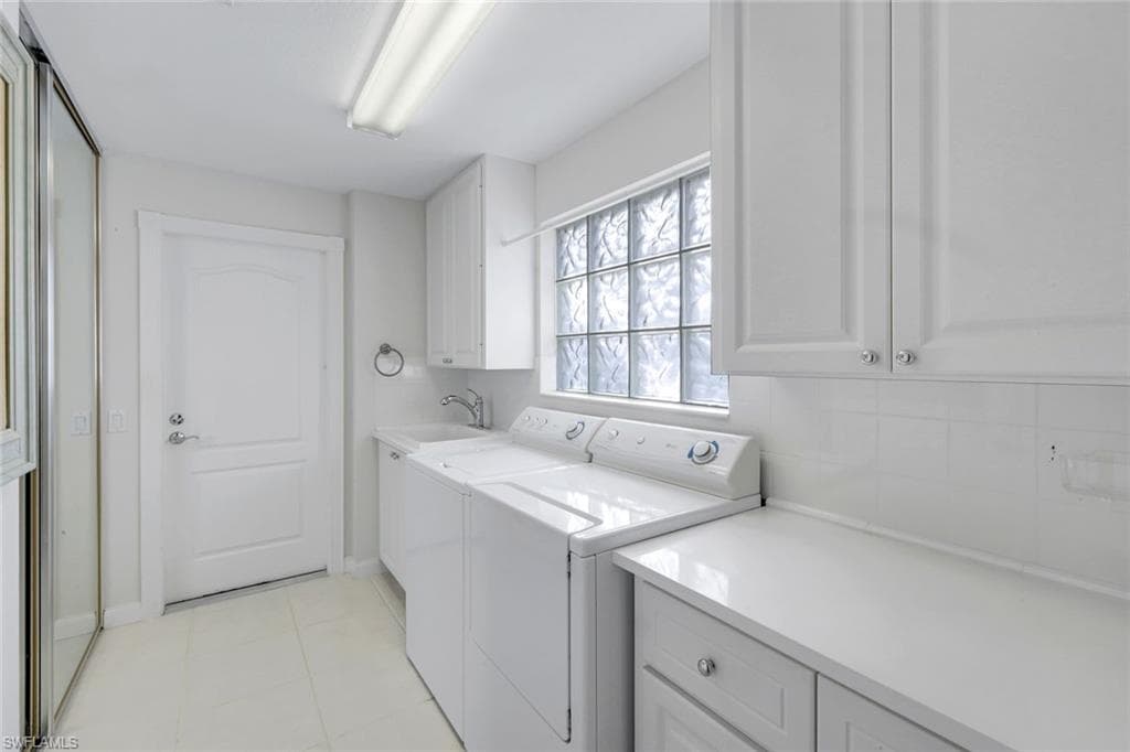 4155 Saint George Ln, Naples, FL 34119-23