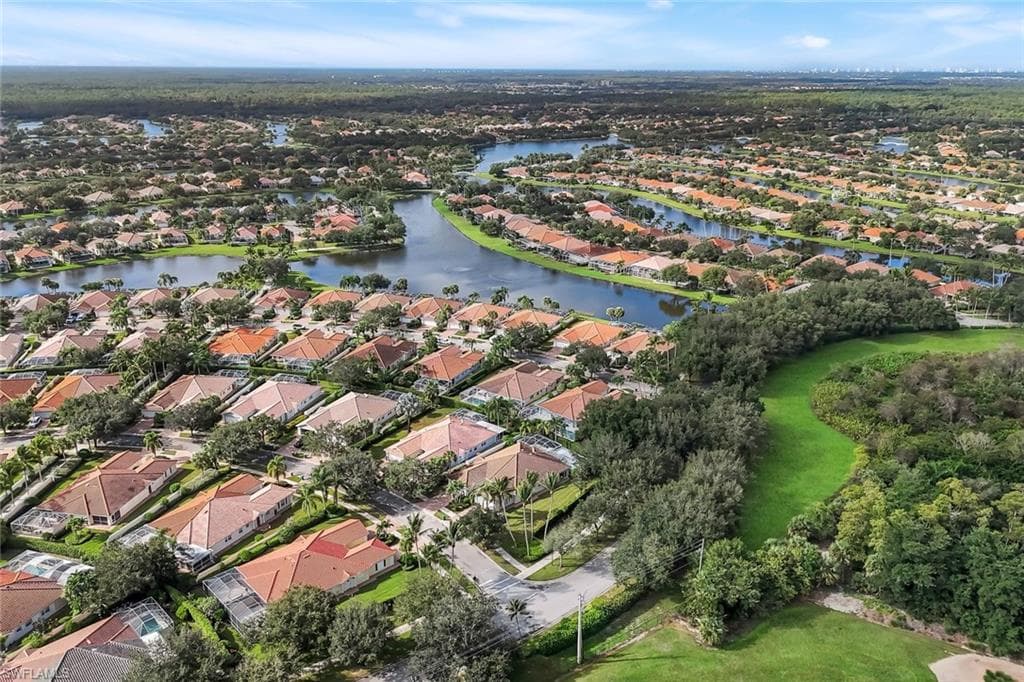 4155 Saint George Ln, Naples, FL 34119-2