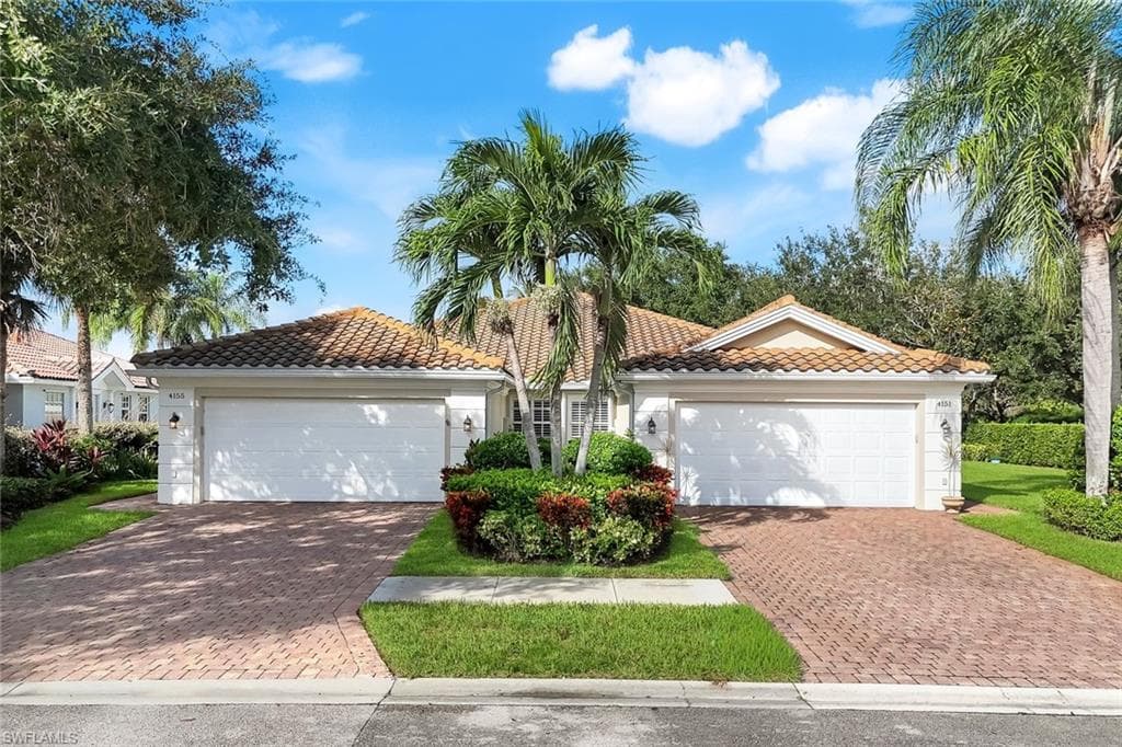 4155 Saint George Ln, Naples, FL 34119-3
