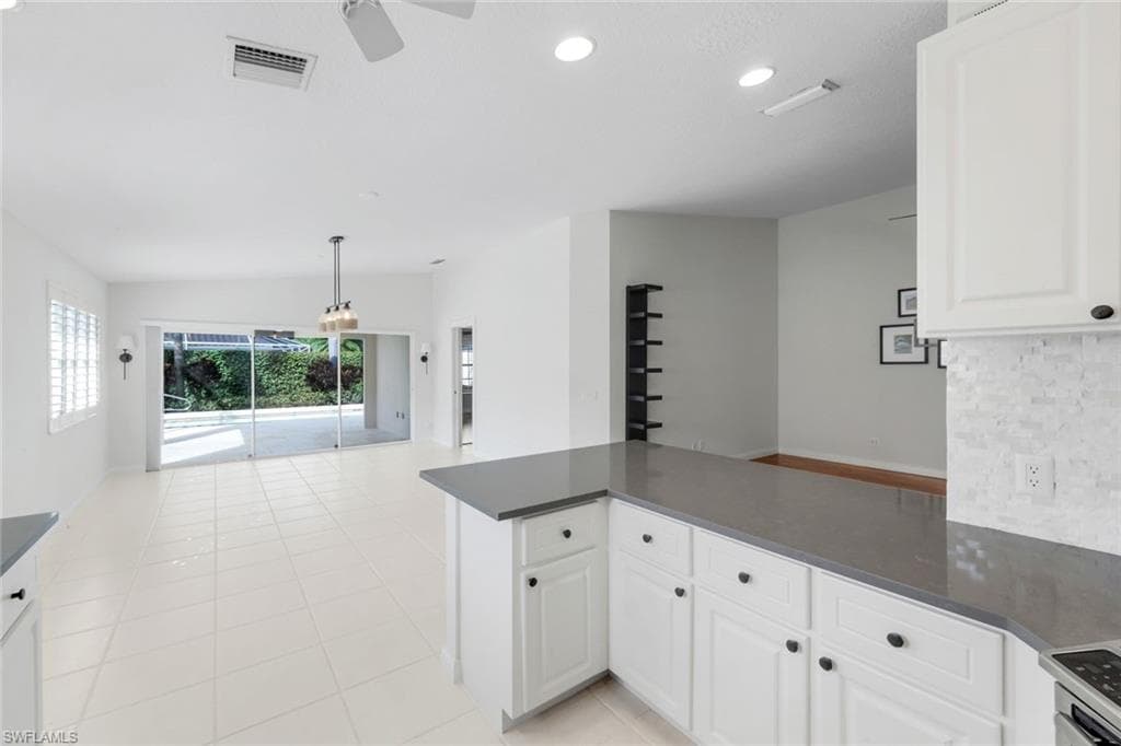 4155 Saint George Ln, Naples, FL 34119-5