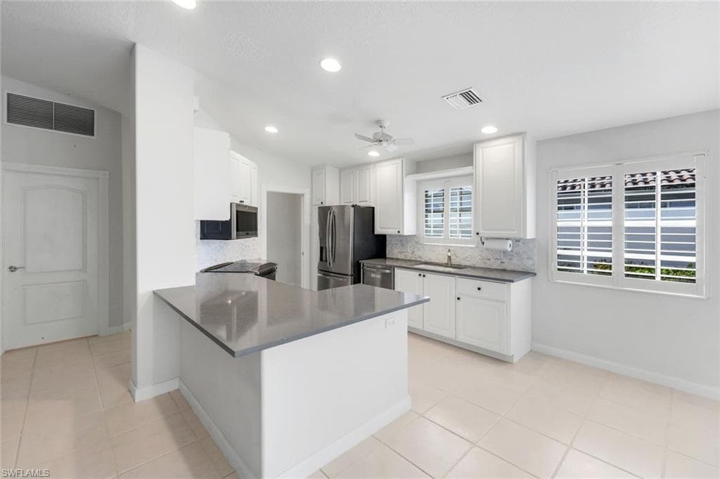 4155 Saint George Ln, Naples, FL 34119-6