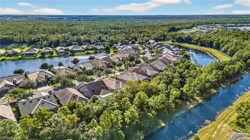7507 Live Oak Dr, Naples, FL 34114-40