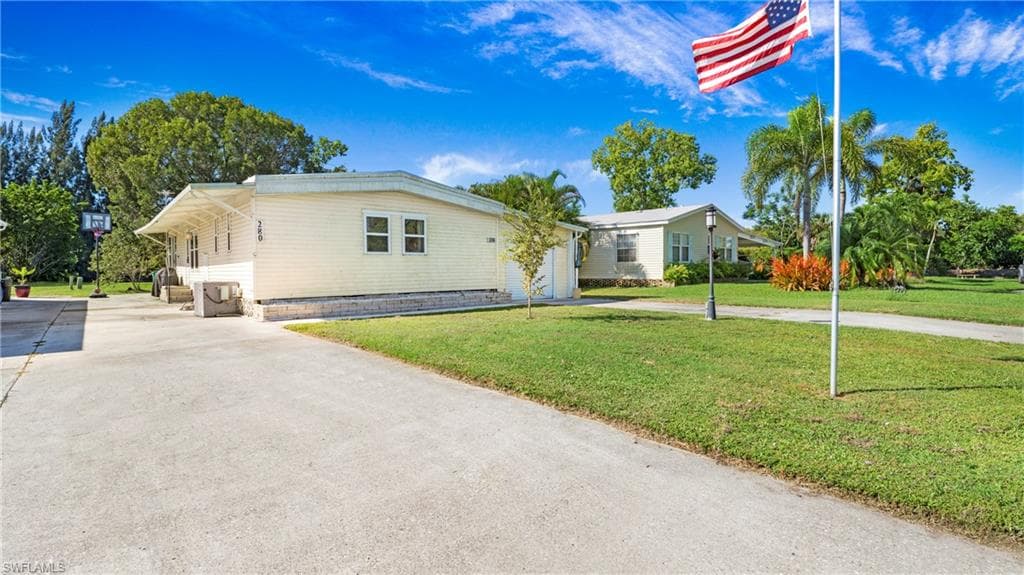 280 Indian Key Ln, Naples, FL 34114-2