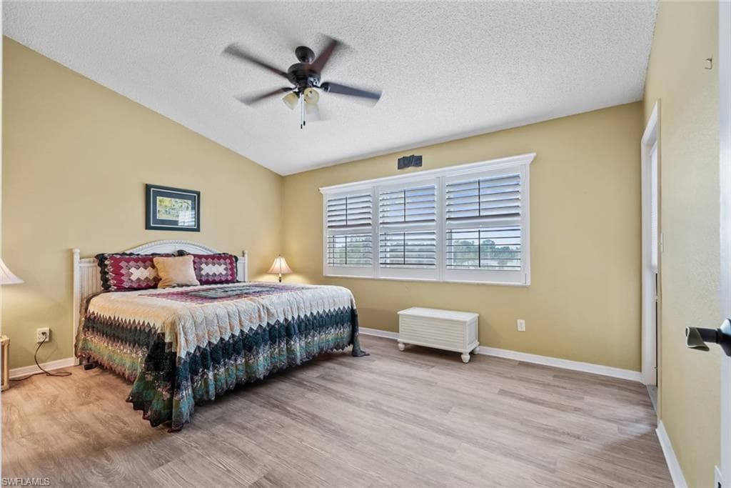 1070 Woodshire Ln E310, Naples, FL 34105-15