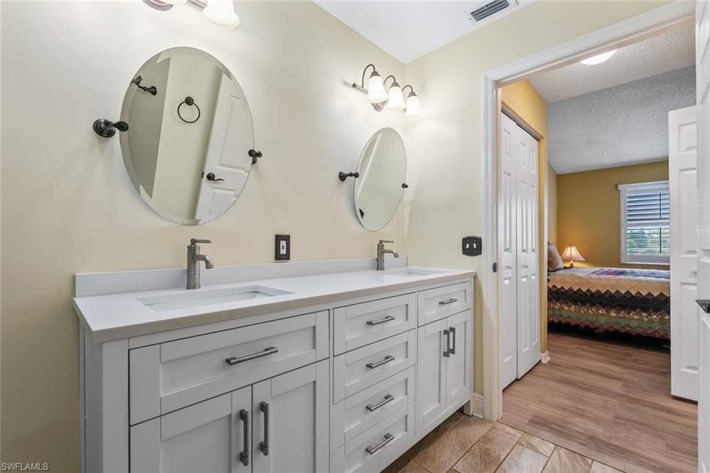 1070 Woodshire Ln E310, Naples, FL 34105-18