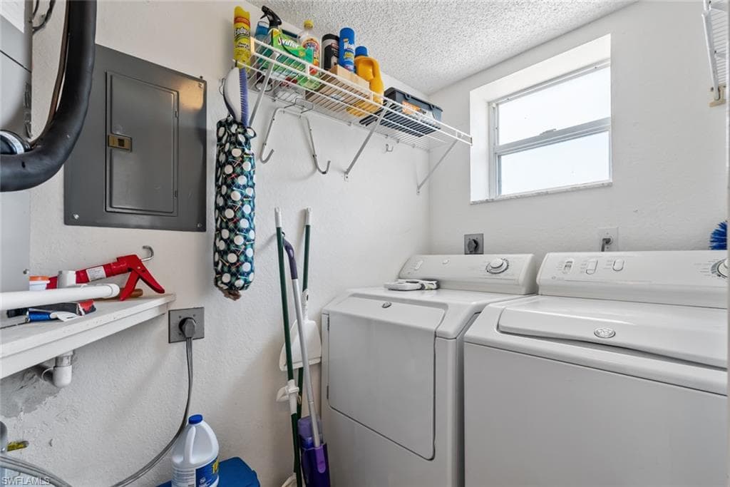 1070 Woodshire Ln E310, Naples, FL 34105-20
