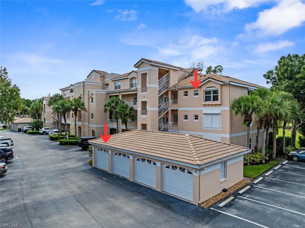 1070 Woodshire Ln E310, Naples, FL 34105-1