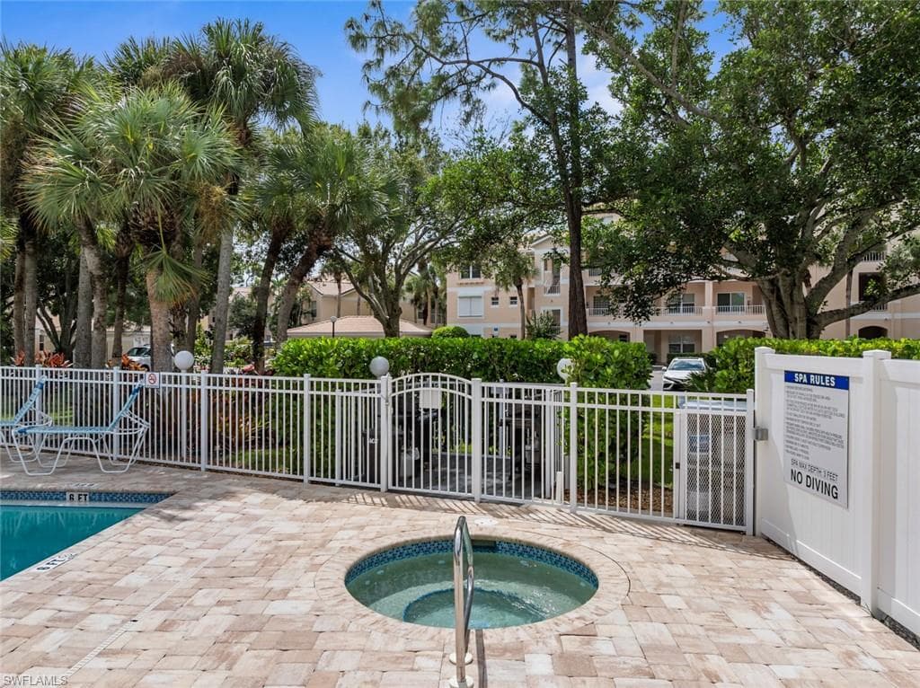 1070 Woodshire Ln E310, Naples, FL 34105-33