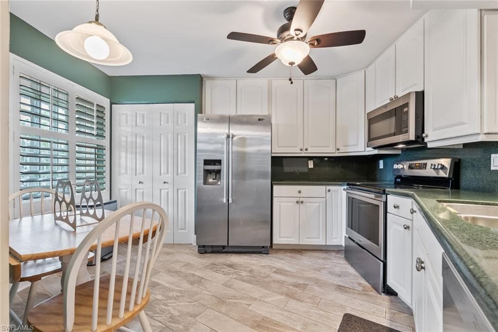 1070 Woodshire Ln E310, Naples, FL 34105-6
