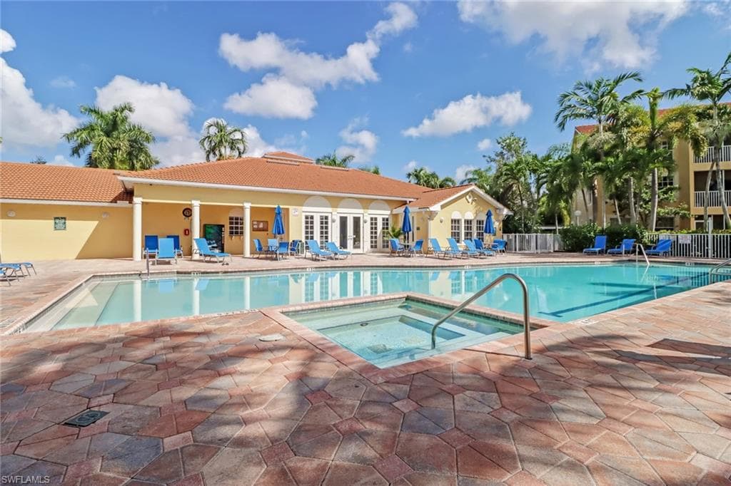 4680 Saint Croix Ln 537, Naples, FL 34109-30