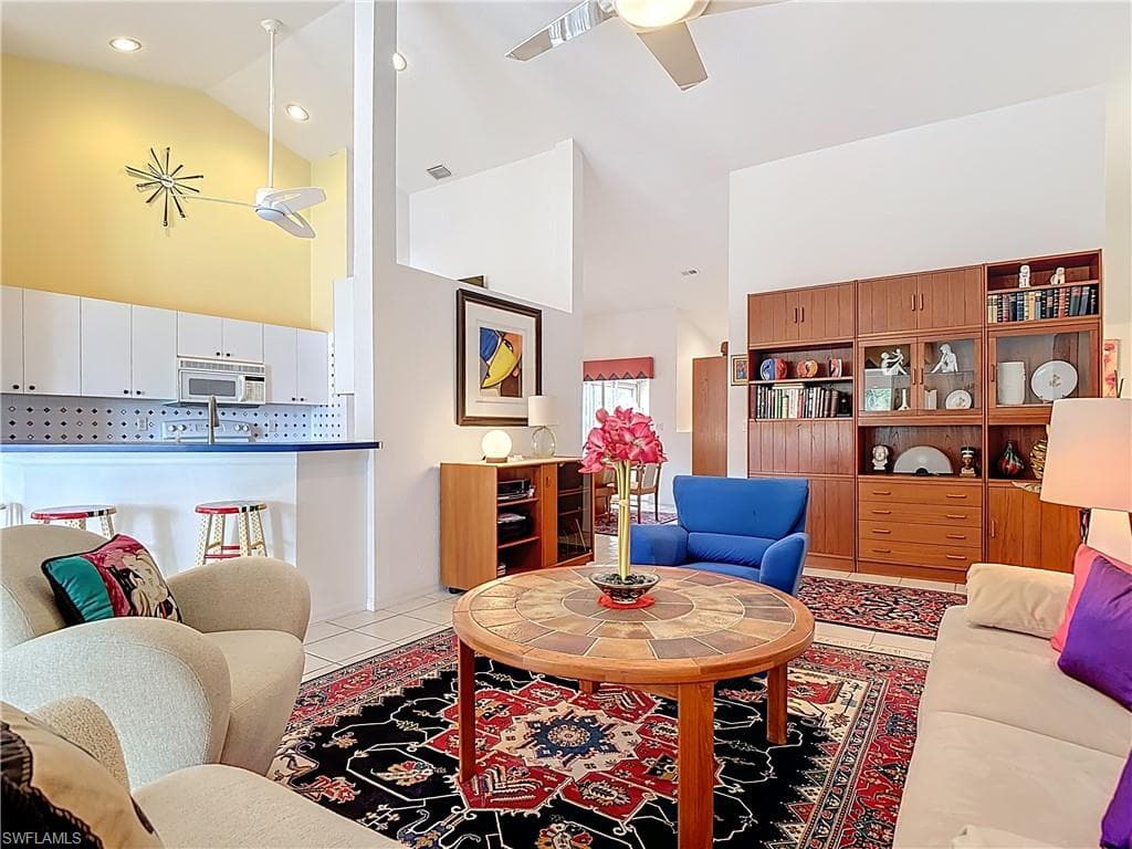 5300 Andover Dr 202, Naples, FL 34110-11