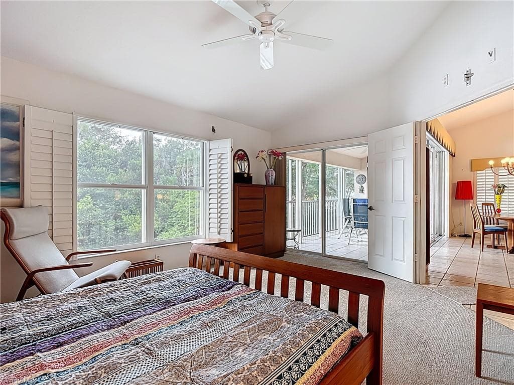 5300 Andover Dr 202, Naples, FL 34110-17