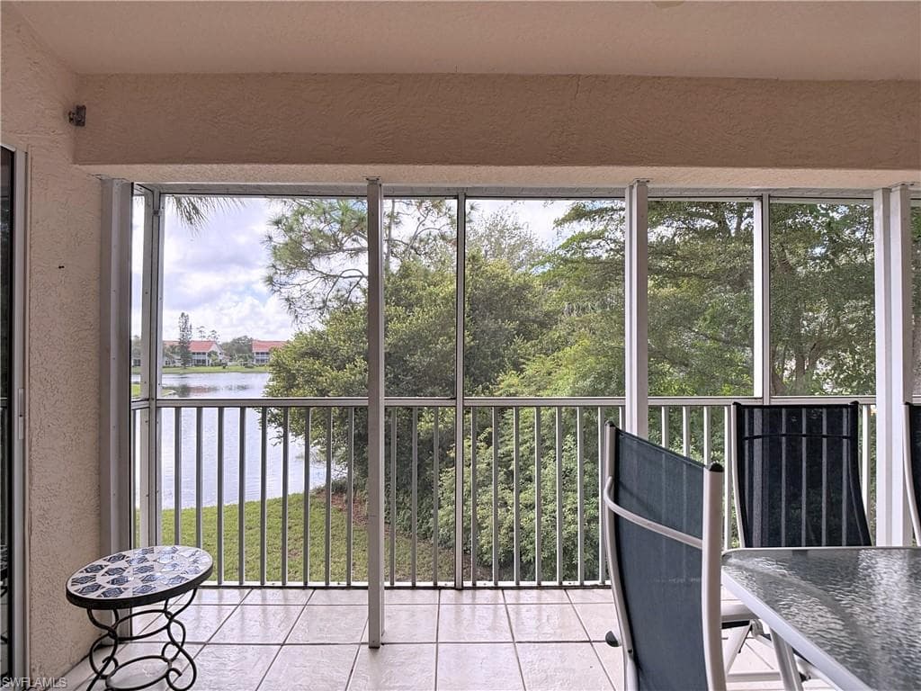 5300 Andover Dr 202, Naples, FL 34110-35