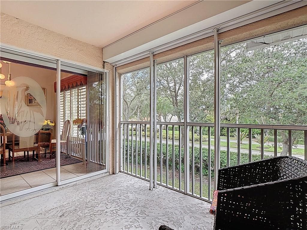 5300 Andover Dr 202, Naples, FL 34110-37