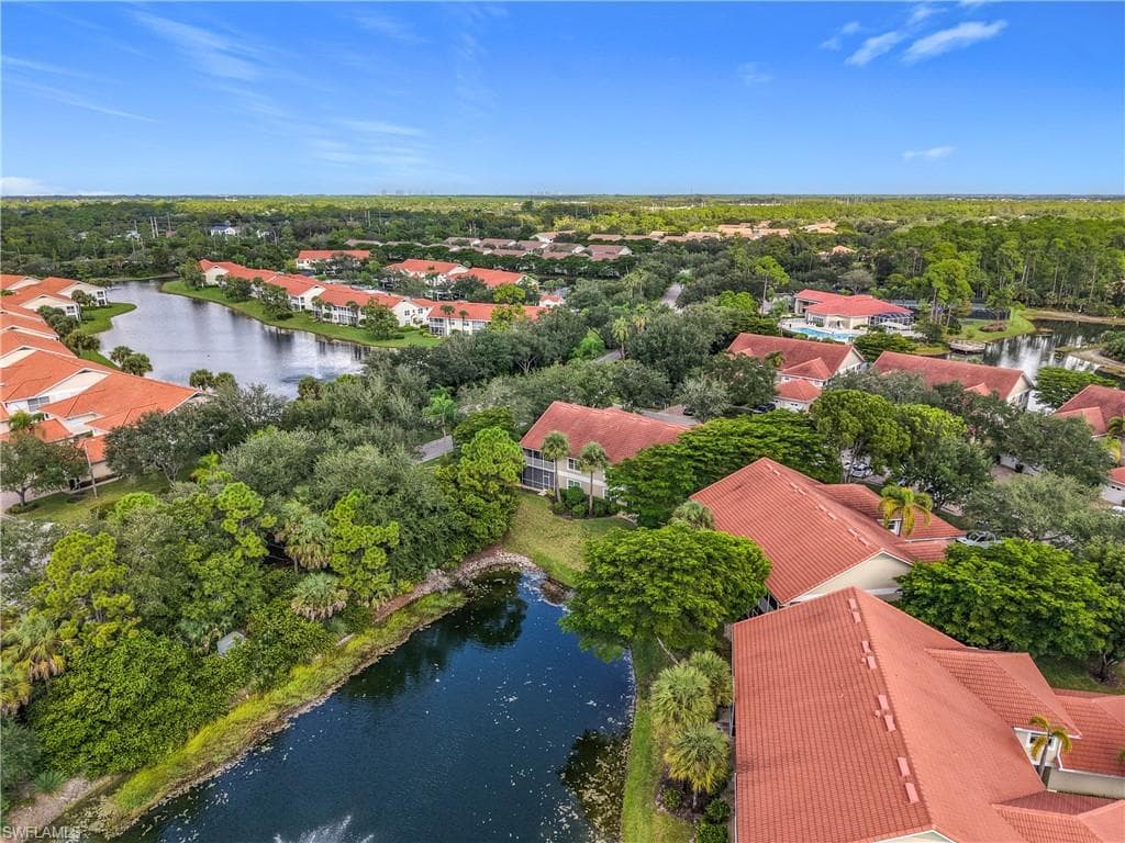 5300 Andover Dr 202, Naples, FL 34110-43