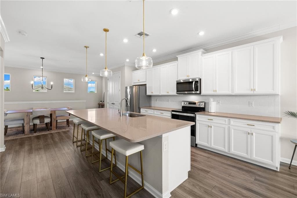 4607 Arboretum Cir 202, Naples, FL 34112-17