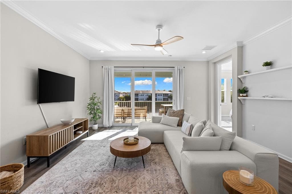 4607 Arboretum Cir 202, Naples, FL 34112-3