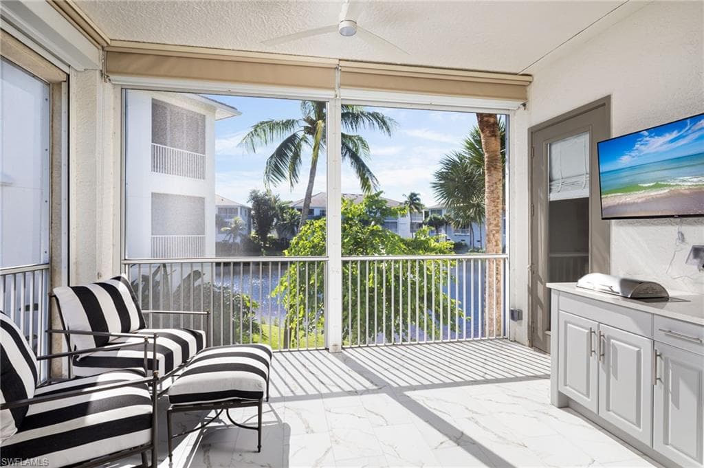 815 Bentwater Cir 101, Naples, FL 34108-8