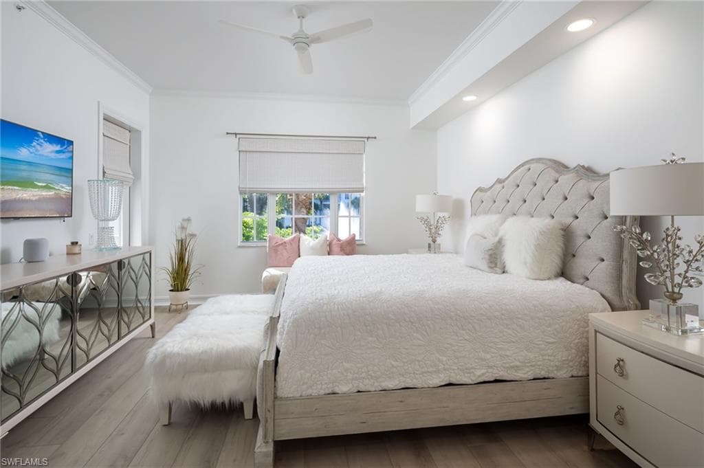 815 Bentwater Cir 101, Naples, FL 34108-10