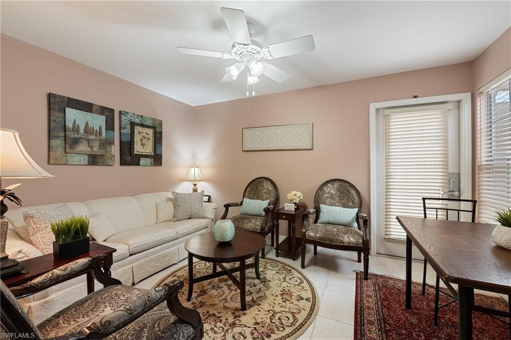 6600 Ilex Cir, Naples, FL 34109-14