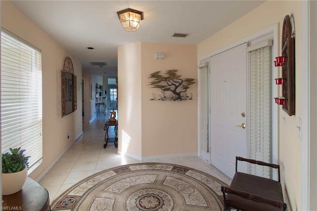 6600 Ilex Cir, Naples, FL 34109-24