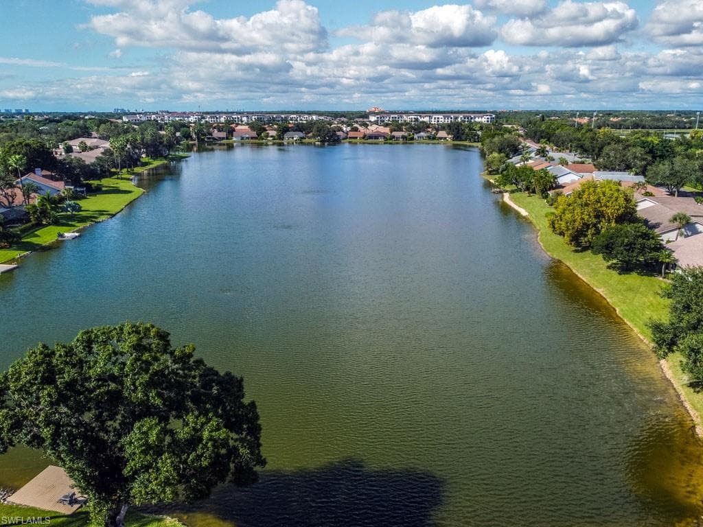 6600 Ilex Cir, Naples, FL 34109-34