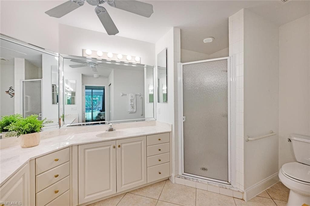 5908 Three Iron Dr 2204, Naples, FL 34110-20