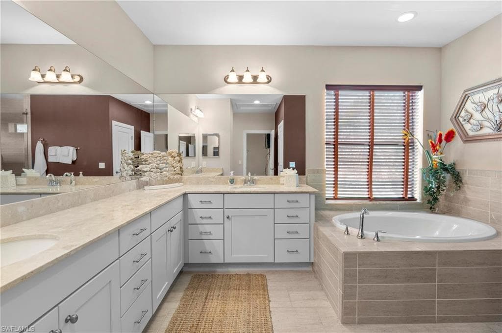 1300 Kendari Ter, Naples, FL 34113-19