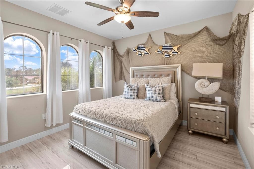 1300 Kendari Ter, Naples, FL 34113-5