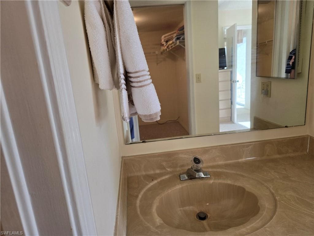 5622 Woodmere Lake Cir B102, Naples, FL 34112-11