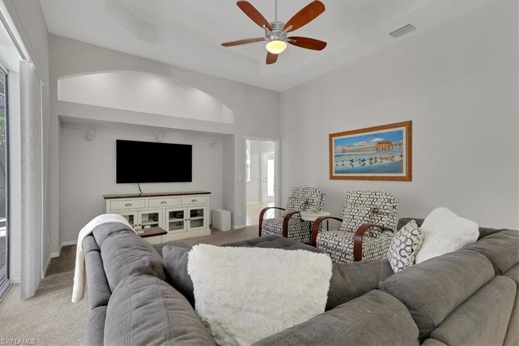 1140 10th Ave N, Naples, FL 34102-16