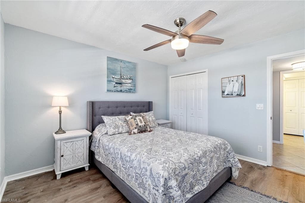 340 Horse Creek Dr 403, Naples, FL 34110-15