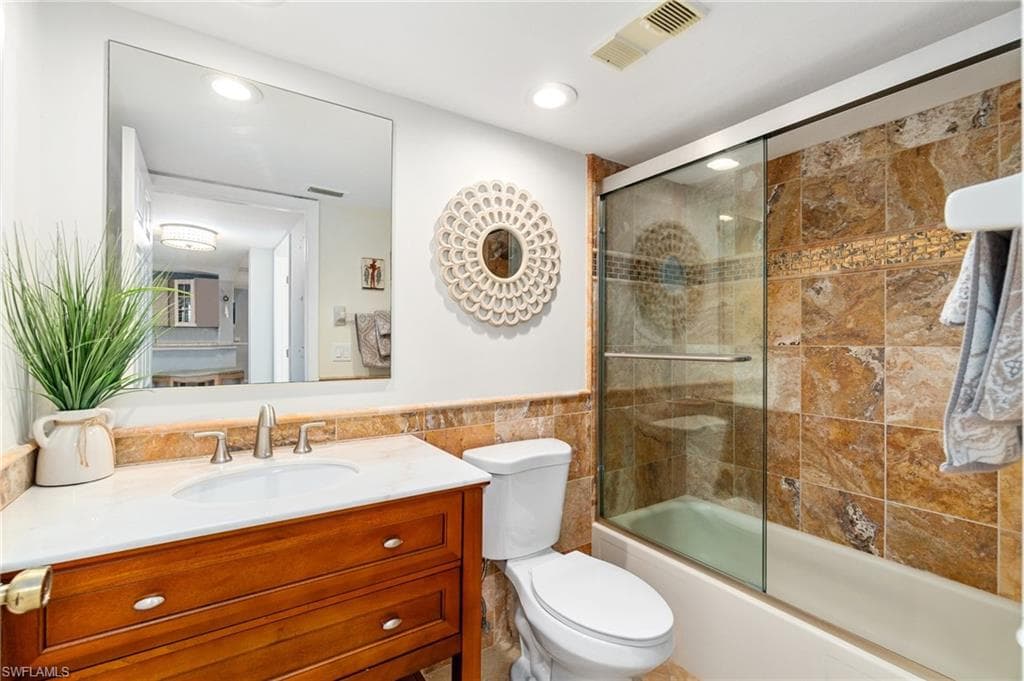 340 Horse Creek Dr 403, Naples, FL 34110-16