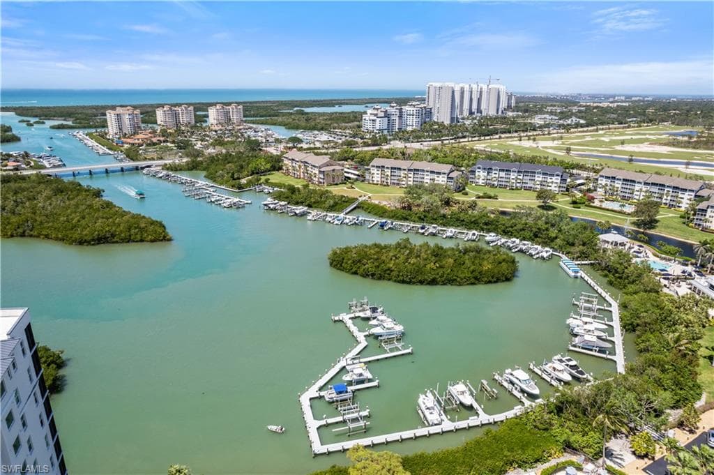 340 Horse Creek Dr 403, Naples, FL 34110-6