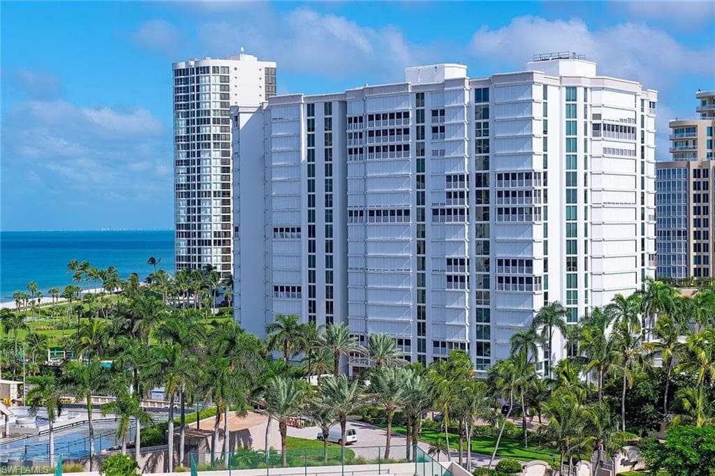 4401 Gulf Shore Blvd N 1007, Naples, FL 34103-13