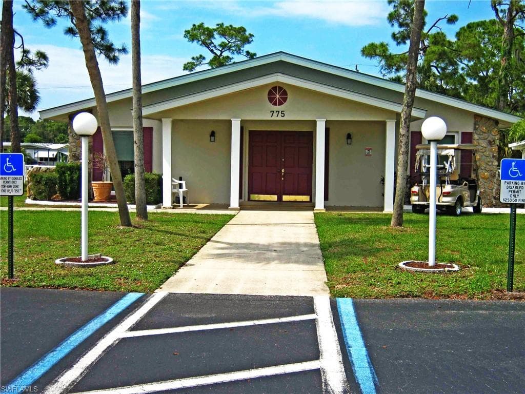 739 Leisure Ln, North Fort Myers, FL 33917-13