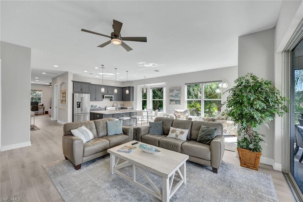 3310 Hamlet Dr 1, Naples, FL 34105-8